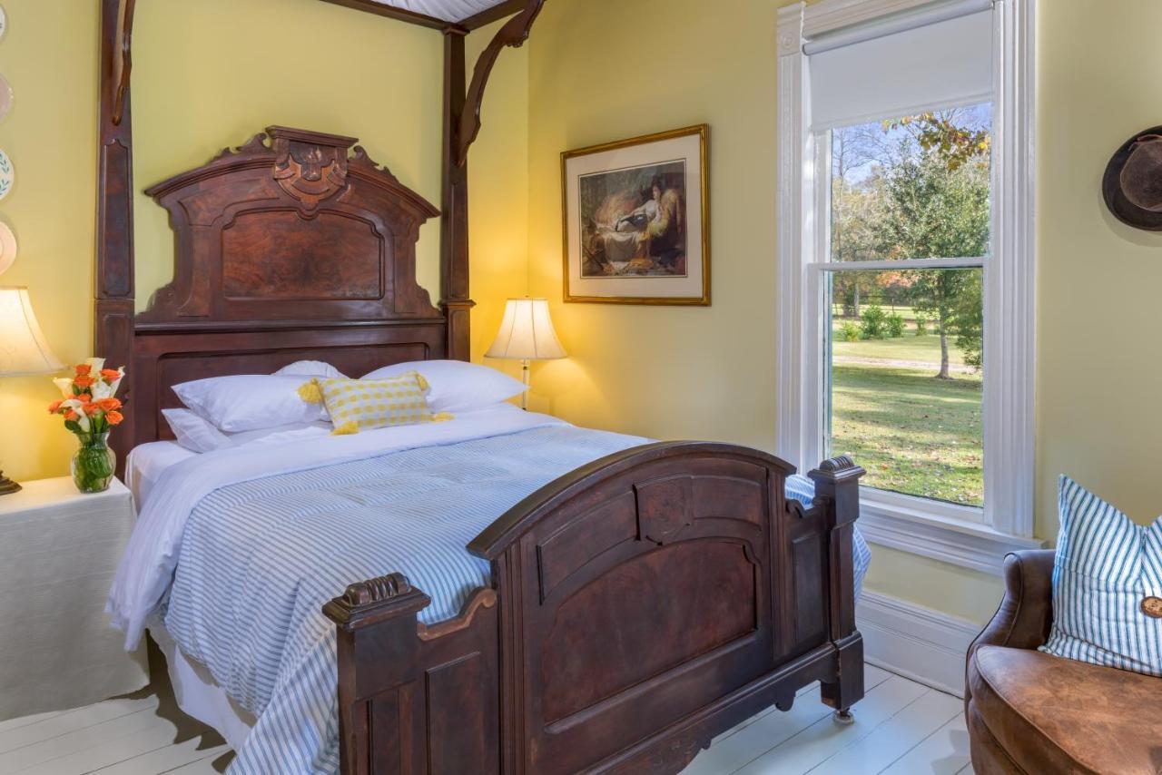 Maison D'Memoire Bed & Breakfast Cottages Rayne ภายนอก รูปภาพ