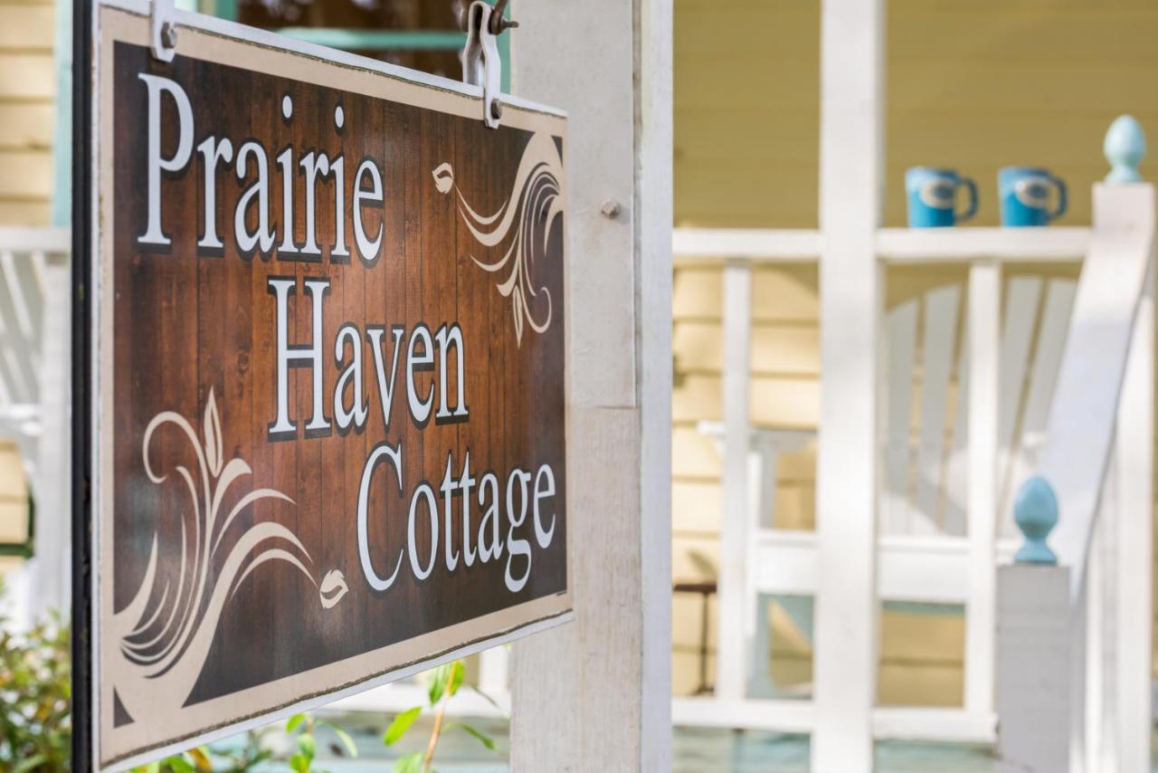 Maison D'Memoire Bed & Breakfast Cottages Rayne ภายนอก รูปภาพ